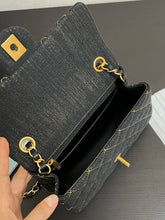 Load image into Gallery viewer, CC1050 Mini Classic Handbag / HIGHEST QUALITY VERSION / 4.7 x 7.9 x 2.4in
