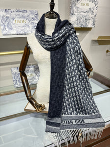 CLTH473 Dior Oblique Scarf / 71 x 17.5 inches