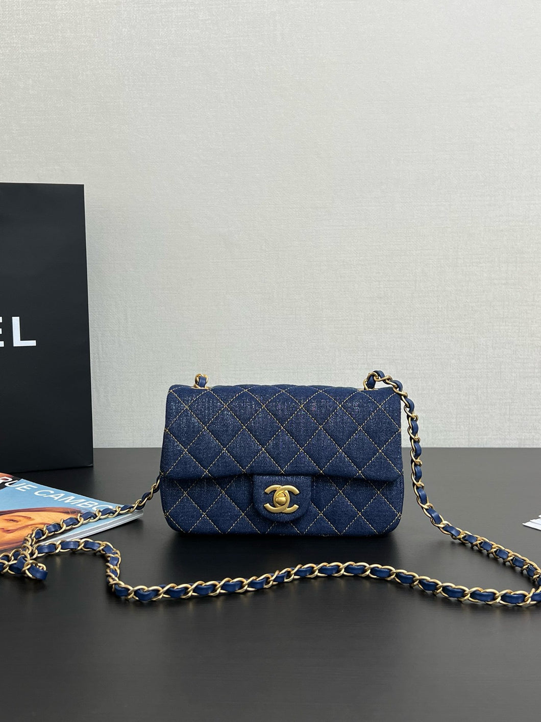 CC1050 Mini Classic Handbag / HIGHEST QUALITY VERSION / 4.7 x 7.9 x 2.4in