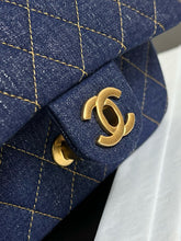 Load image into Gallery viewer, CC1048 Mini Classic Handbag / HIGHEST QUALITY VERSION / 4.7 x 7.9 x 2.4in
