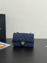 Load image into Gallery viewer, CC1050 Mini Classic Handbag / HIGHEST QUALITY VERSION / 4.7 x 7.9 x 2.4in
