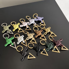 Load image into Gallery viewer, JW771 BV Triangle Key Ring
