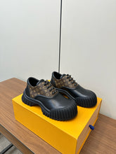 Load image into Gallery viewer, SE1520 LB Ruby Flat / Size5-10
