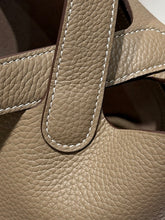 Load image into Gallery viewer, HM221 Hermes Picotin Lock 18 / HIGHEST QUALITY VERSION / 18 × 19 × 13 cm
