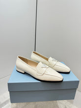 Load image into Gallery viewer, SE1118 PRADA Loafers /  Size5-9
