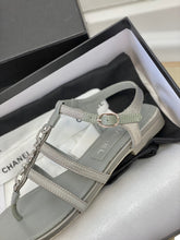 Load image into Gallery viewer, SE1117 CC Sandals / Size5-10
