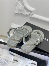 Load image into Gallery viewer, SE1117 CC Sandals / Size5-10
