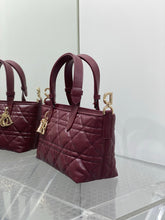 Load image into Gallery viewer, DR669 Dior Toujours Small Bag / HIGHEST QUALITY VERSION  / 23 × 15.5 × 12 cm

