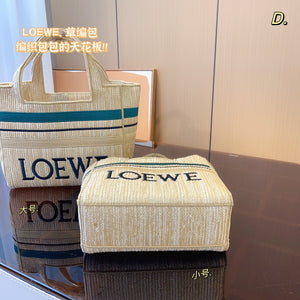 LWE024 Striped LOEWE Font Tote in raffia