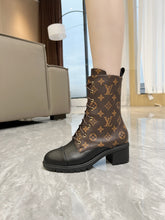 Load image into Gallery viewer, SE1191 LB Monogram Boots / Size4-10
