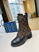 Load image into Gallery viewer, SE1191 LB Monogram Boots / Size4-10
