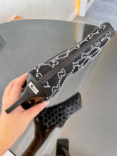 Load image into Gallery viewer, SE1193 Women&#39;s GG mid-heel Boot / Size5-10
