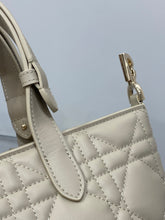 Load image into Gallery viewer, DR676 Dior Toujours Small Bag / HIGHEST QUALITY VERSION  / 23 × 15.5 × 12 cm
