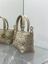 Load image into Gallery viewer, DR676 Dior Toujours Small Bag / HIGHEST QUALITY VERSION  / 23 × 15.5 × 12 cm
