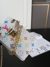 Load image into Gallery viewer, LB1439 Louis Vuitton Metis Tricolor Phone Pochette / 10 x 17 cm
