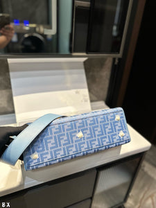 FF320 Fendi Sunshine Medium / 12.2x6.7x13.8inch