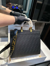 Load image into Gallery viewer, FF320 Fendi Sunshine Medium / 12.2x6.7x13.8inch
