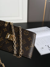 Load image into Gallery viewer, LB1440 Louis Vuitton Metis Tricolor Phone Pochette / 10 x 17 cm
