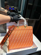 Load image into Gallery viewer, FF320 Fendi Sunshine Medium / 12.2x6.7x13.8inch
