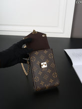 Load image into Gallery viewer, LB1440 Louis Vuitton Metis Tricolor Phone Pochette / 10 x 17 cm
