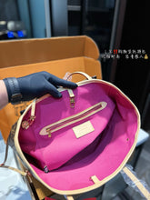 Load image into Gallery viewer, LB1336 Neverfull MM / 12.2 x 11 x 5.5 inches
