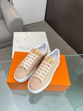 Load image into Gallery viewer, SE1194 LB Time Out Sneaker / Size4-11
