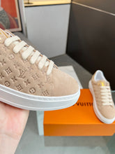 Load image into Gallery viewer, SE1194 LB Time Out Sneaker / Size4-11
