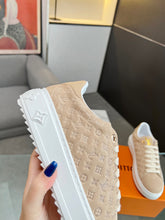 Load image into Gallery viewer, SE1194 LB Time Out Sneaker / Size4-11
