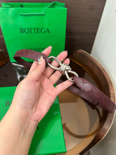 Load image into Gallery viewer, BL280 Bottega Veneta Andiamo Knotted Leather Belt
