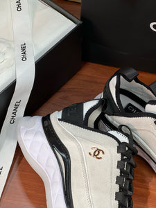 SE1716 Chanel Sneakers / Size5-12