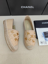 Load image into Gallery viewer, SE1124 CC Espadrilles / Size4-11

