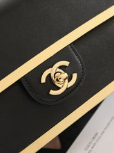 Load image into Gallery viewer, CC1596 Chanel Frame Flap Bag / HIGHEST QUALITY VERSION / 20 × 12.5 × 6.5 cm
