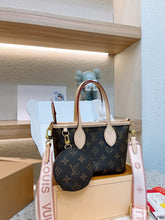 Load image into Gallery viewer, LB905 Neverfull BB / 9.4 x 5.5 x 3.5 inches
