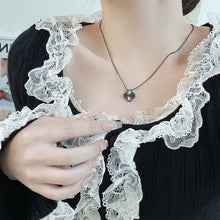 Load image into Gallery viewer, JW836 Vintage Alhambra Necklace
