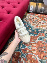 Load image into Gallery viewer, SE1260 CC Espadrilles / Size5-10
