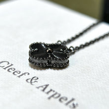 Load image into Gallery viewer, JW836 Vintage Alhambra Necklace
