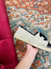 Load image into Gallery viewer, SE1261 CC Espadrilles / Size5-10
