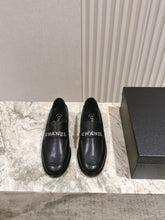 Load image into Gallery viewer, SE1711 Chanel Moccasins / Size5-11
