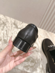 SE1711 Chanel Moccasins / Size5-11