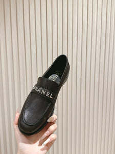 SE1711 Chanel Moccasins / Size5-11