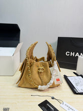 Load image into Gallery viewer, CC1389 Chanel 26P Woven Bucket Bag / 25 x 15 cm
