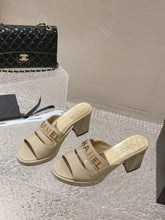 Load image into Gallery viewer, SE1125 CC Mules /  Size4-10
