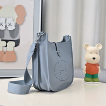 Load image into Gallery viewer, HM145 Hermes Evelyne TPM/PM
