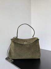 Load image into Gallery viewer, BCG092 Balenciaga Rodeo Medium Handbag / HIGHEST QUALITY VERSION  / 35 × 23.3 × 10.9 cm
