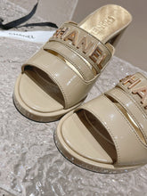 Load image into Gallery viewer, SE1125 CC Mules /  Size4-10
