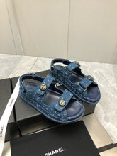 Load image into Gallery viewer, SE1332 CC Sandals / Size5-10
