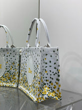 Load image into Gallery viewer, DR678 Dior Book Tote Medium Shoulder Strap Tote / HIGHEST QUALITY VERSION  / 36 × 27.5 × 16.5 cm
