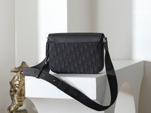 Load image into Gallery viewer, DR679 Dior Small Saddle Flap Messenger Bag / HIGHEST QUALITY VERSION / 23 × 17.5 × 6 cm
