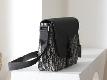Load image into Gallery viewer, DR682 Dior Saddle Messenger Bag / HIGHEST QUALITY VERSION  / 31 × 23 × 8 cm
