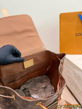 Load image into Gallery viewer, LB1441 Product TitleLouis Vuitton Trio Backpack / 33 x 43 cm
